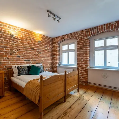 Appartamento Apartament 1886 - Doba Do 14-00 - W Scislym Centrum Z Widokiem Na Majowke - By Space Apart Jelenia Góra