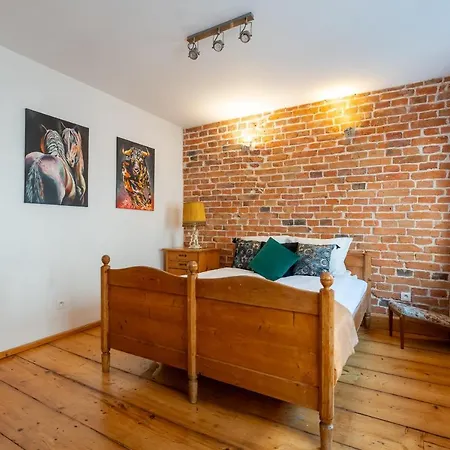 Apartament 1886 - Doba Do 14-00 - W Scislym Centrum Z Widokiem Na Majowke - By Space Apart