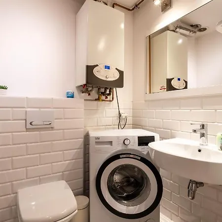 Apartament 1886 - Doba Do 14-00 - W Scislym Centrum Z Widokiem Na Majowke - By Space Apart * Jelenia Góra